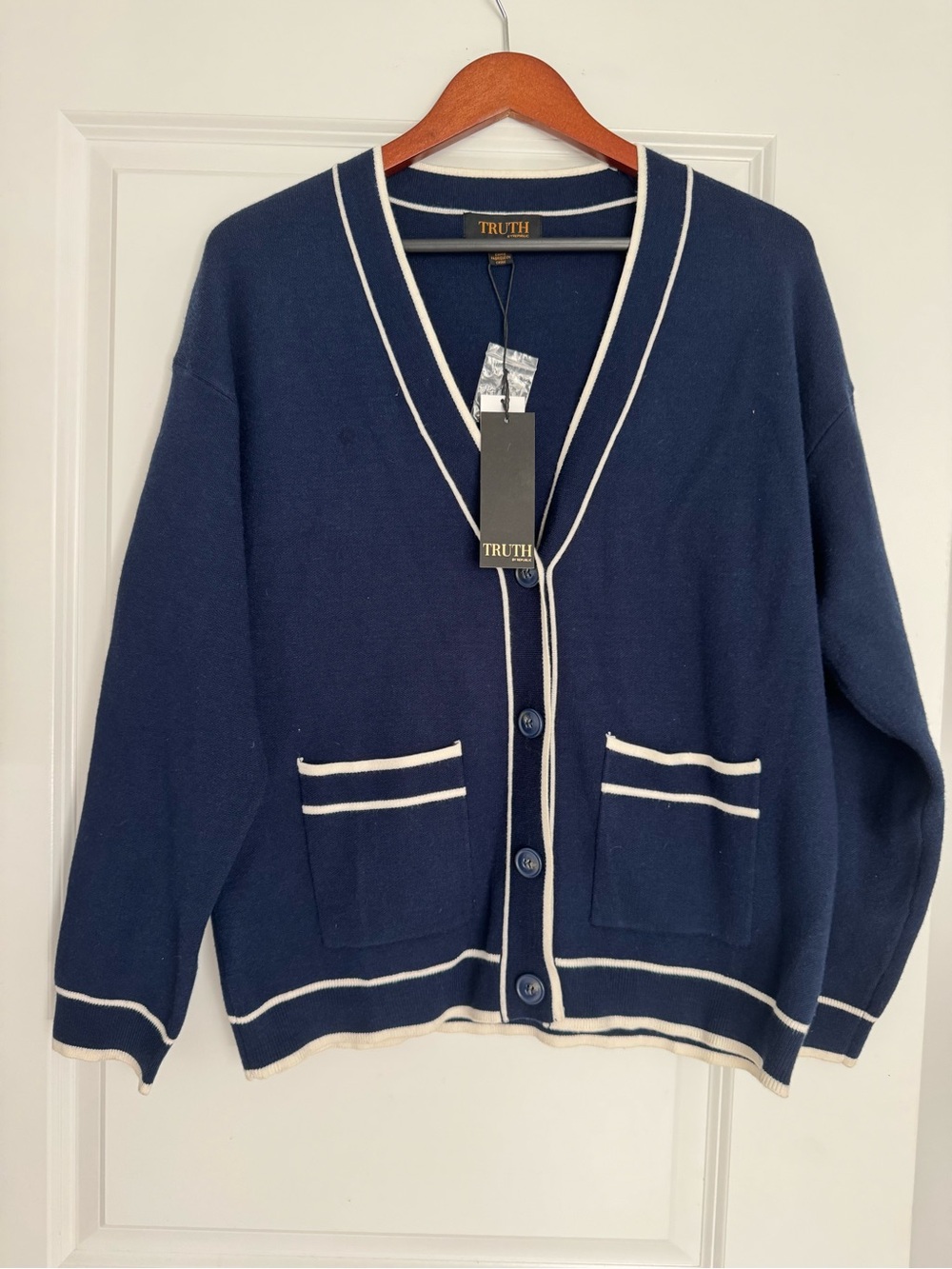 Truth by Republic navy blue ivory trim women’s cardigan.  NWT